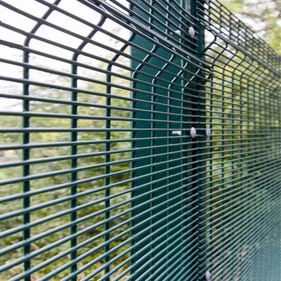 Low Carbon Steel Wire Highway Fence 358 High Security Fence Hot Dipped Galvanized